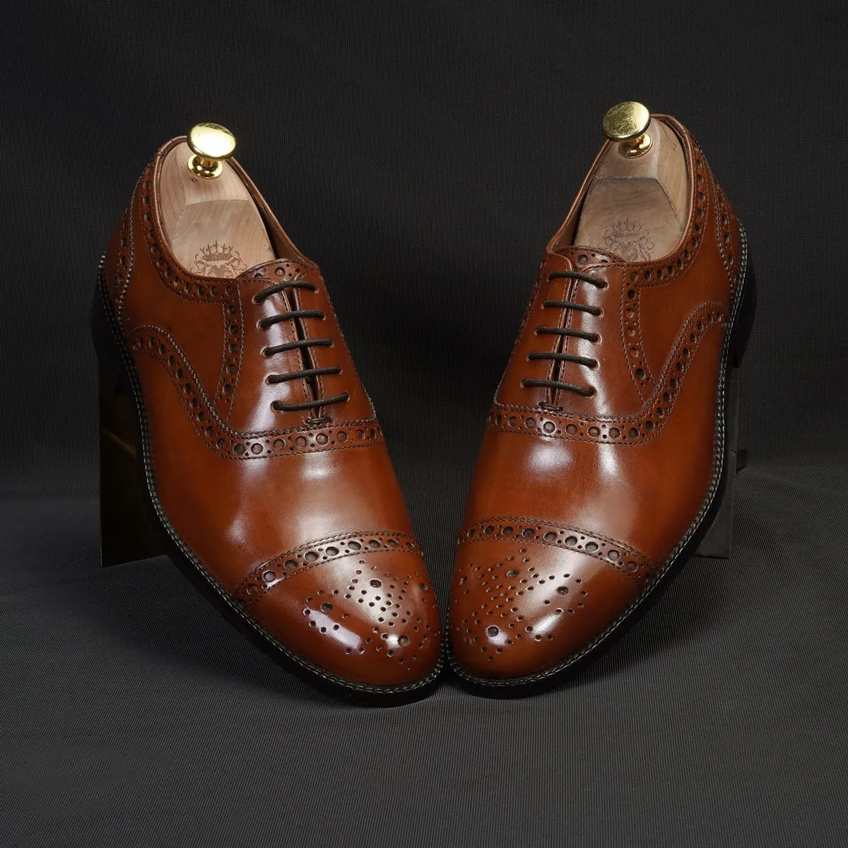 Punching Brogue Oxford Lace-Up Shoe For Men in Genuine Tan Leather