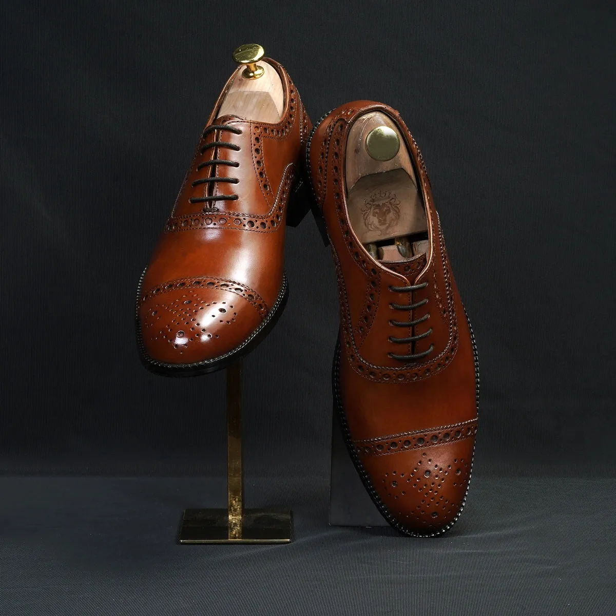 Punching Brogue Oxford Lace-Up Shoe For Men in Genuine Tan Leather